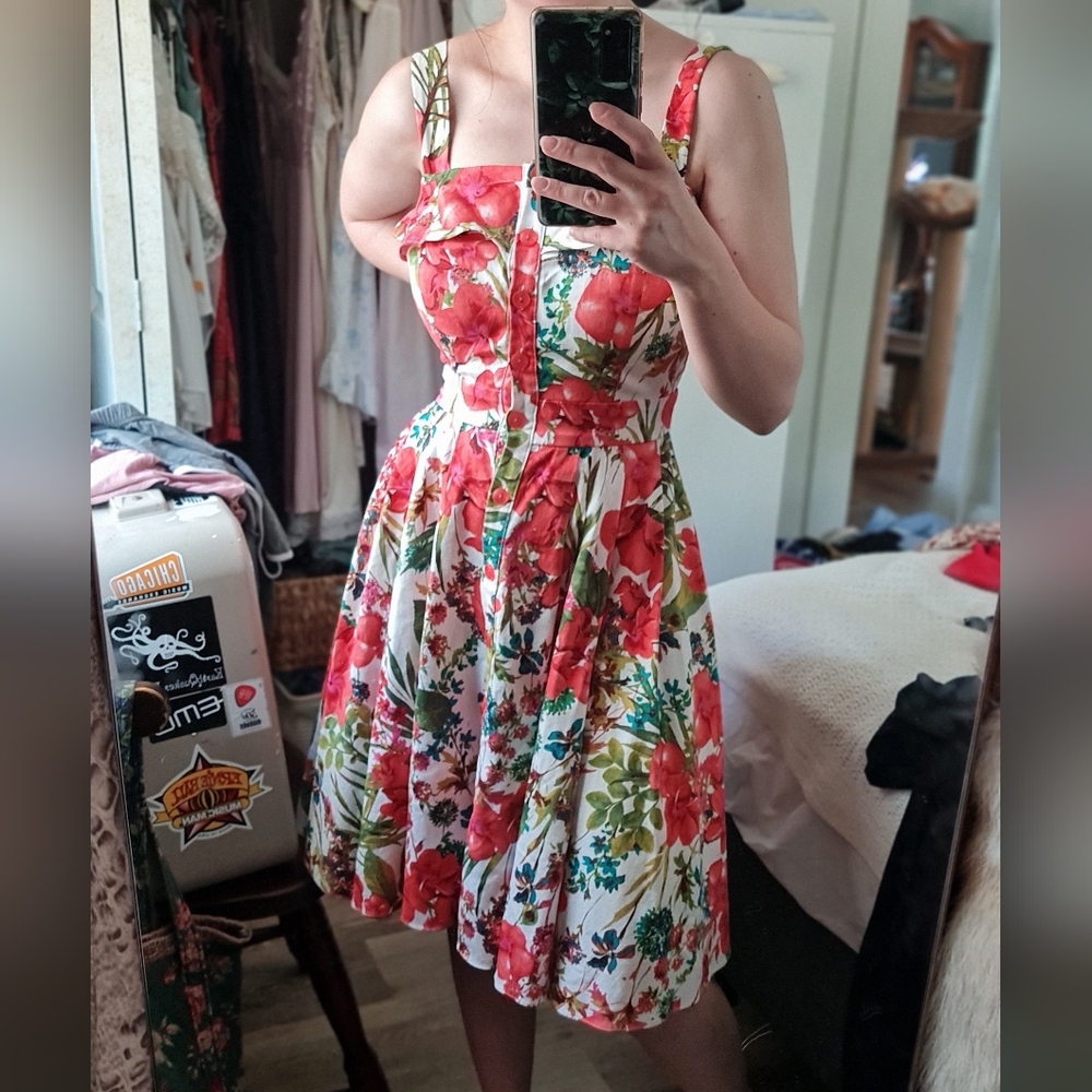 Floral Button-Front Sundress in Red and Green
